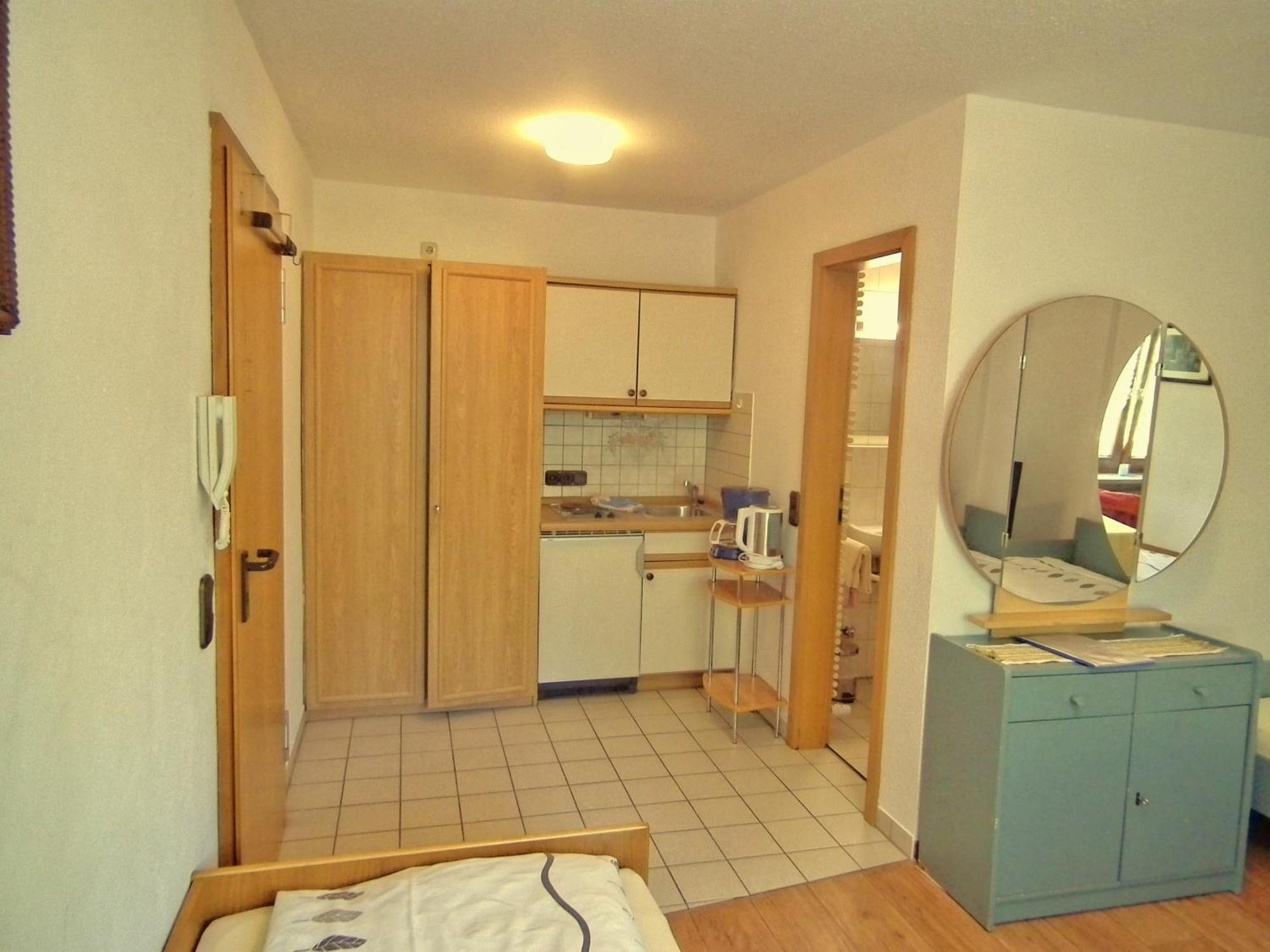 Gaestehaus Zur Faerbe Apartments Oberstdorf Szoba fotó