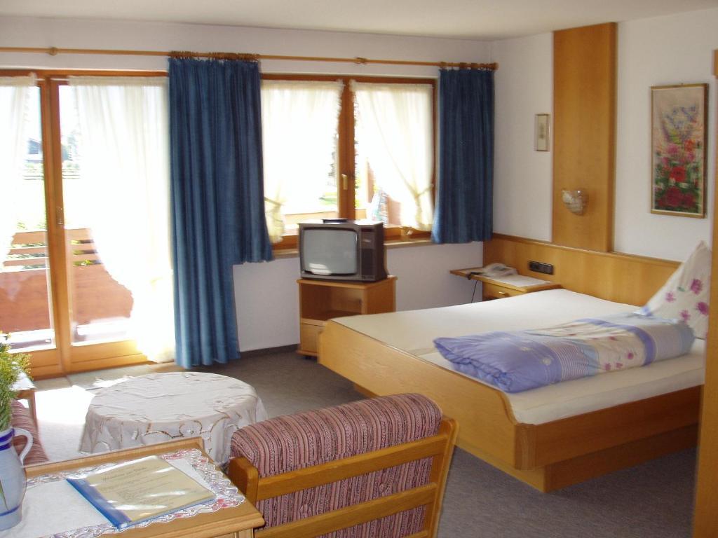 Gaestehaus Zur Faerbe Apartments Oberstdorf Szoba fotó