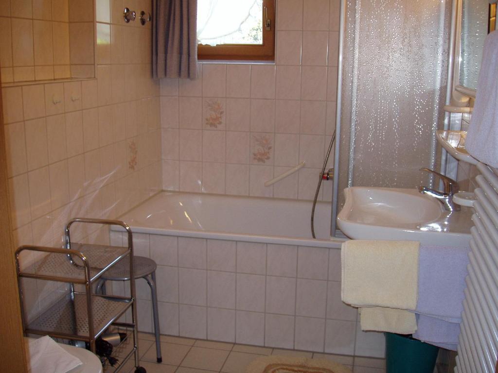 Gaestehaus Zur Faerbe Apartments Oberstdorf Szoba fotó